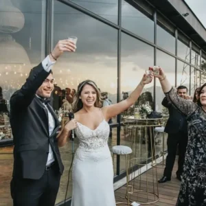 ¿Qué hacer para no emborracharte el día de tu boda?tips y consejos prácticos